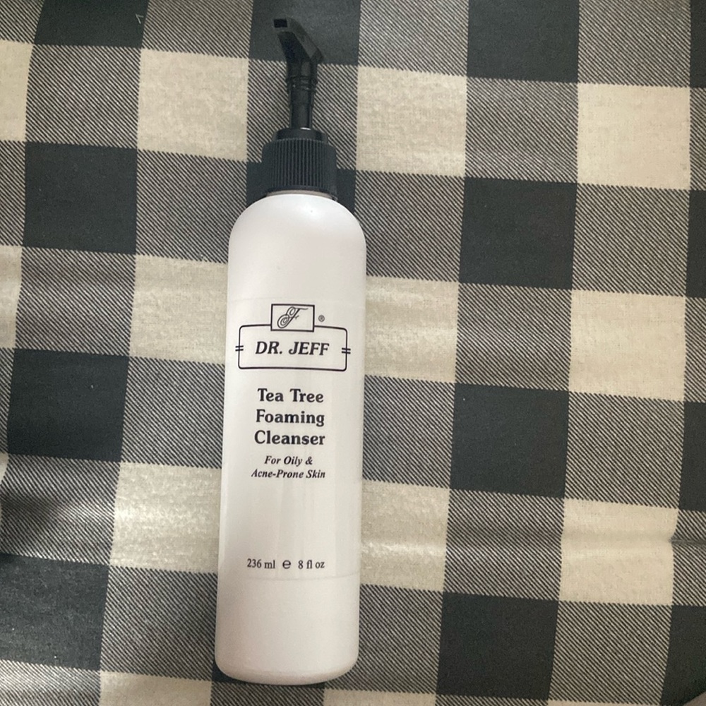 Dr Jeff’s Tea Tree Foaming Cleanser New